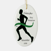 Männlicher Marathon Runner Green Ribbon Ornament (Rechts)