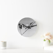 Männlicher Stabhochspringer Runde Wanduhr (Zuhause)