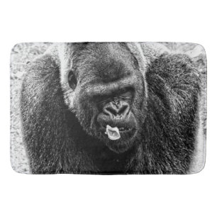 Männlicher Tieflandsilverback-Gorilla, Badematte