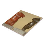 Männlicher Torso des roten Sandsteins und grauer Fliese (Seite)