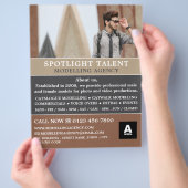 Männliches Model, Modelagentur, Modelagent Flyer (Hand)
