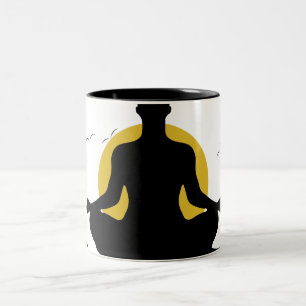Männliches Yoga-meditierende Sonnenschein-Tasse Zweifarbige Tasse