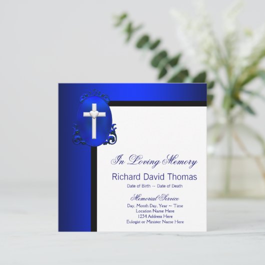 Mans Navy Blue Cross in Love Memory Memorial Einladung (Stehend Vorderseite)