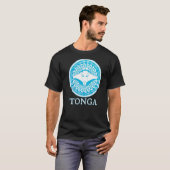 Manta Ray Tonga Roots Pride T-Shirt (Vorne ganz)