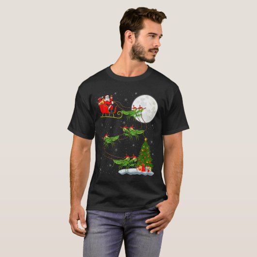 Mantis Insect Santa Sleigh Flying Funny Magical Ch T-Shirt (Vorne ganz)