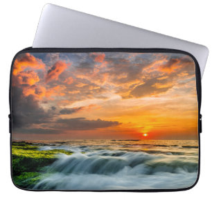 Manyar Strand am Sonnenaufgang Laptopschutzhülle