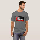 Maori- wellenartig bewegende Flagge T-Shirt (Vorne ganz)