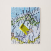 Map Button in Tokio, Japan auf Karte, nah-up Puzzle (Vertikal)