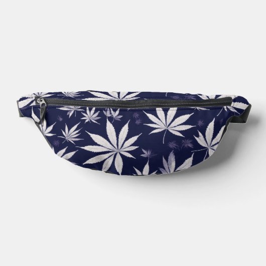 "Maple Noir: Schwarzer Farbstil mit Ahornleaf De D Bauchtasche (Ablage )