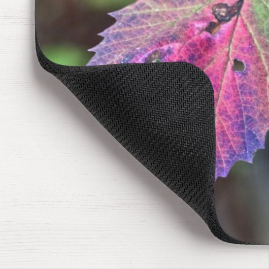 Mapleleaf Viburnum Herbstleaves und Berries Mousepad (Ecke)