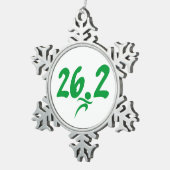 Marathon des Grüns 26,2 Schneeflocken Zinn-Ornament (Rechts)