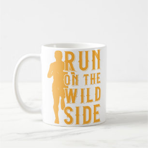Marathonlauf auf der Straße des Wild-Side-Läufers Kaffeetasse