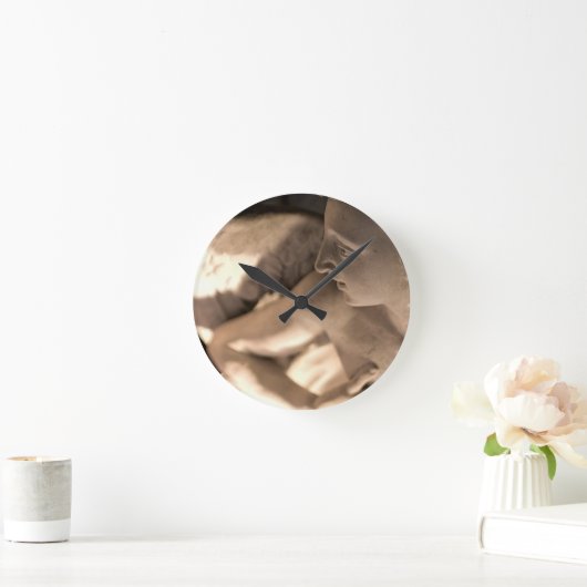 Marbella Engel Skulptur Kunst Runde Wanduhr (Zuhause)