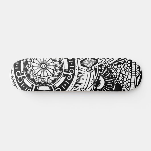 Marbke circle skateboard with bohemian style (Horizontal)