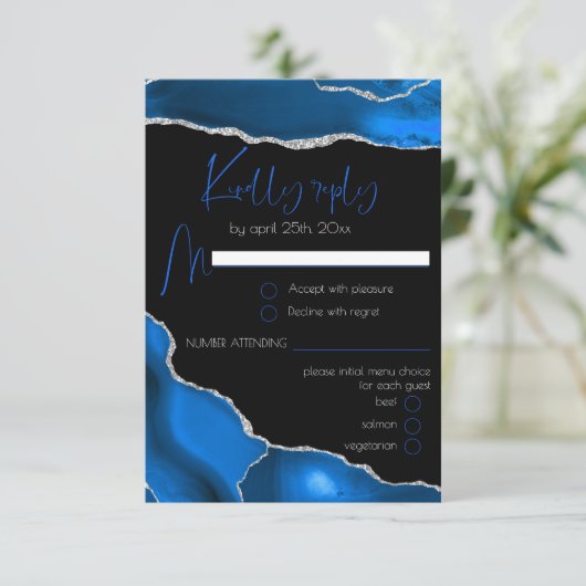 Marble Agate Royal Blue Menu Choice Wedding RSVP (Stehend Vorderseite)