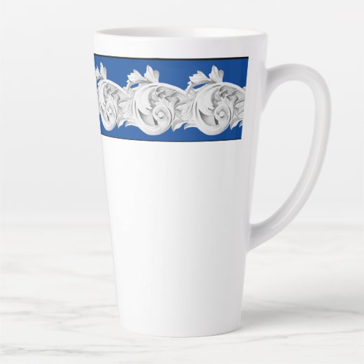 Marble Tendrils auf einer großen Latte-Tasse Milchtasse (Rechts)