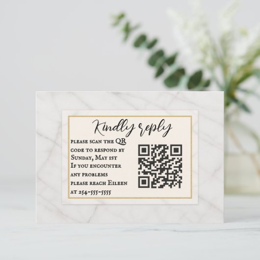 Marble Whisper QR Code Wedding RSVP Card (Stehend Vorderseite)