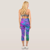Marbled Magenta und Lime Green Groovy Abstrakte Ku Capri Leggings (Rückseite)