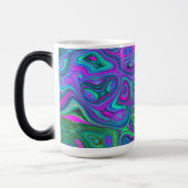 Marbled Magenta und Lime Green Groovy Abstrakte Ku Verwandlungstasse (Links)