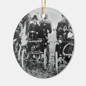 Marcel (d.1903) und Louis (1877-1944) Renault driv Keramikornament (Links)