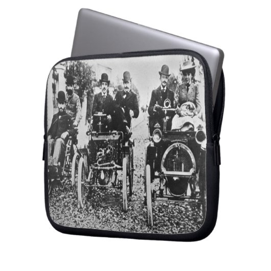 Marcel (d.1903) und Louis (1877-1944) Renault driv Laptopschutzhülle (Vorderseite Links)