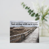 Marcel Proust inspirierendes Zitat "Neue Augen" Postkarte (Stehend Vorderseite)