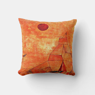 Marchen, beliebtes Gemälde von Paul Klee Kissen