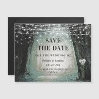 Märchenhaft bezauberter Wald Save the Date grün