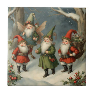 Märchenhafte Weihnachtsgnome im Wald im Vintage-St Fliese