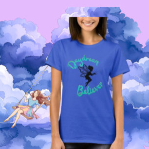 Märchenhafter Tagtraum-Gläubiger T-Shirt