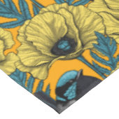 Märchenwren und Mohn in Gelb Tischdecke (Schrägansicht)