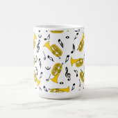 Marching von Baritone Musiknotens Treble Clefs Kaffeetasse (Mittel)