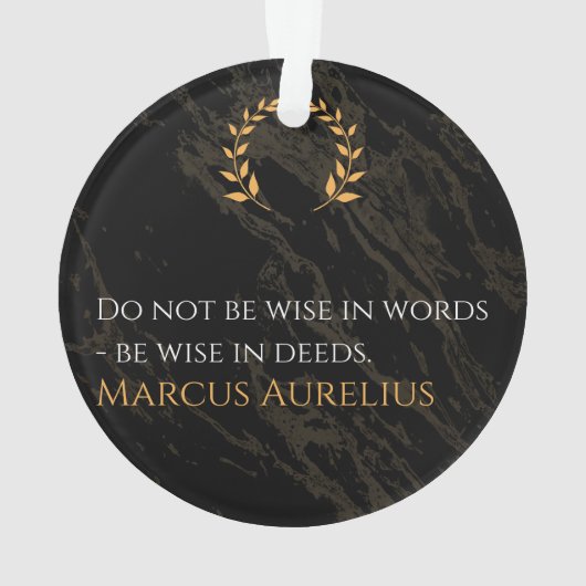 Marcus Aurelius Weisheit: Aktionen sprechen lauter Ornament (Rückseite)