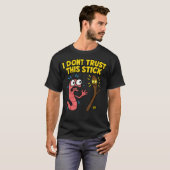 Marcus I Dont Trust This Stick Funny Worm Meme Men T-Shirt (Vorne ganz)