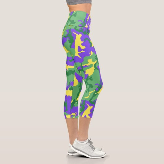 Mardi Gras Camouflage Camouflage Party farbig Capri Leggings (Rechts)