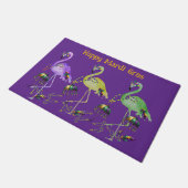 Mardi Gras Flamingos Küstenstil Fußmatte (Schrägansicht)