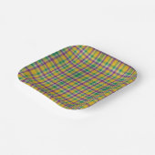 Mardi Gras Gingham gemustert Pappteller (Gewinkelt)
