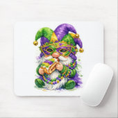 Mardi Gras Gnome Eating King Cake Mousepad (Mit Mouse)