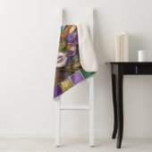 Mardi Gras Gold und Green Peacock Feather Mask Sherpadecke (Beispiel)