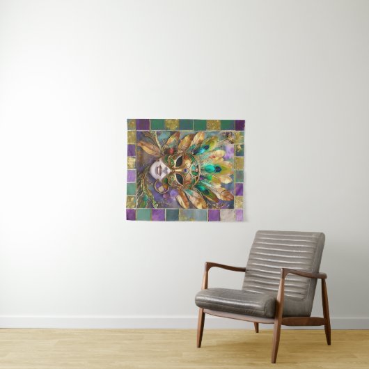 Mardi Gras Gold und Green Peacock Feather Mask Wandteppich (Beispiel (Horizontal))