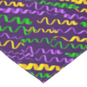 Mardi Gras Green Golden Lila Ribbons Tischdecke (Schrägansicht)