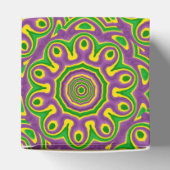 Mardi Gras Green Yellow Lila Pattern Mandala Geschenkschachtel (Oben)