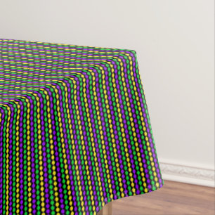 Mardi Gras grün, gelb, Lila Beads auf schwarz Tischdecke