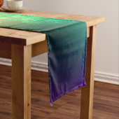 Mardi-Gras-Hintergrund mit Perlen Großer Tischläufer (Beispiel)