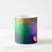 Mardi-Gras-Hintergrund mit Perlen Kaffeetasse (Mittel)