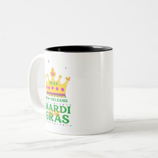 Mardi Gras King 2023 Zweifarbige Tasse (Vorderseite Links)