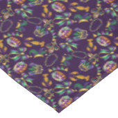 Mardi Gras Lila Muster Tischdecke (Schrägansicht)