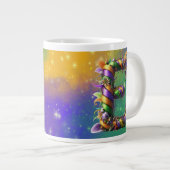 Mardi Gras Monogram Initial E Jumbo-Tasse (Vorderseite Rechts)