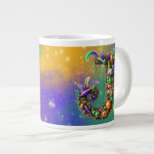 Mardi Gras Monogram Initial J Jumbo-Tasse (Vorderseite Rechts)