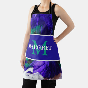 Mardi Gras Monogramm initial am Dienstag über lila Schürze